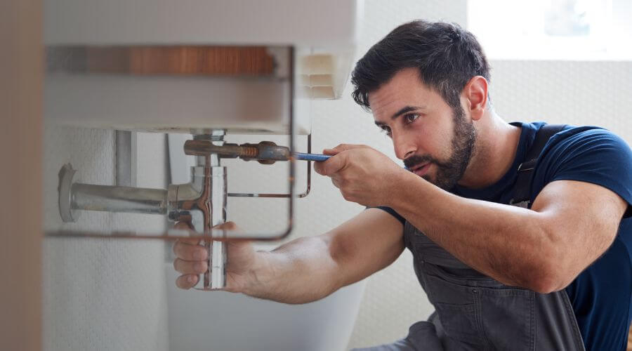 Professional expert plumbing services in Palestine, AR